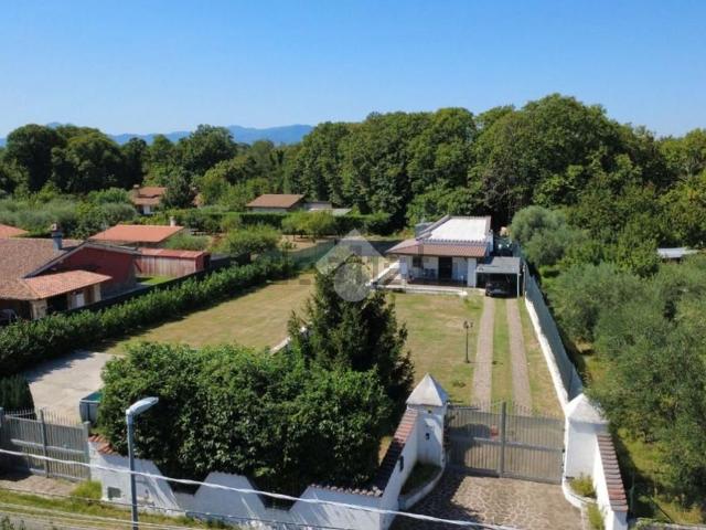 Casa in vendita a San Bartolomeo, Cave