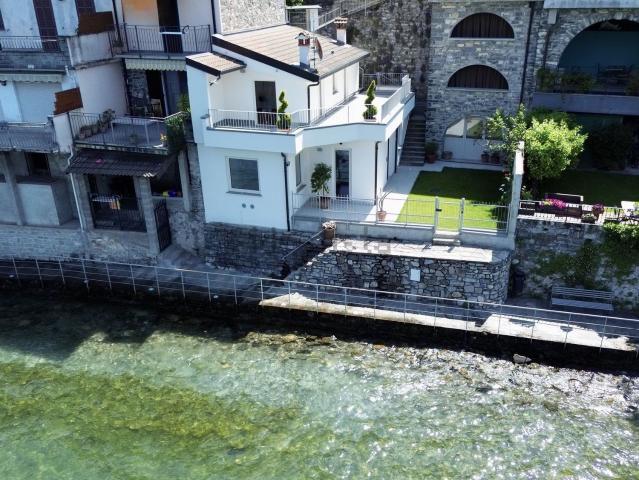 Casa in vendita a Lezzeno, Lombardia