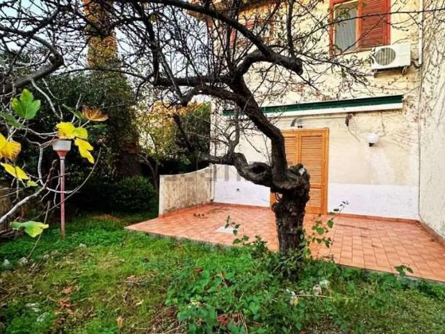 Casa in vendita a Calabria, Cosenza