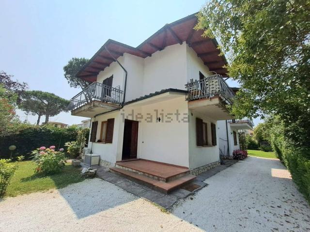 Casa in vendita a Montignoso, Toscana