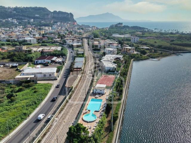 Casa in vendita a Bacoli, Campania