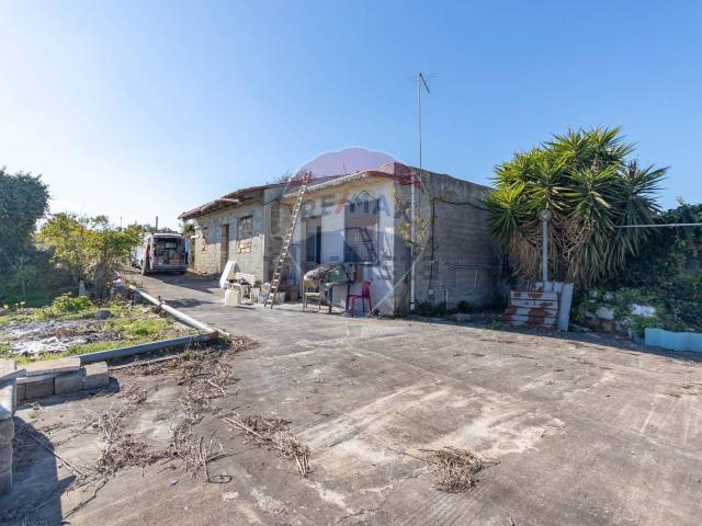 Casa in vendita a Melilli, Sicilia