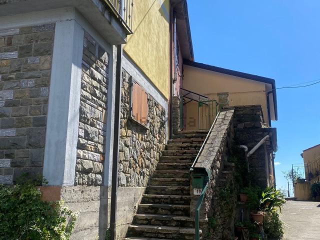 Casa in vendita a Unione di comuni Montana Lunigiana, Podenzana