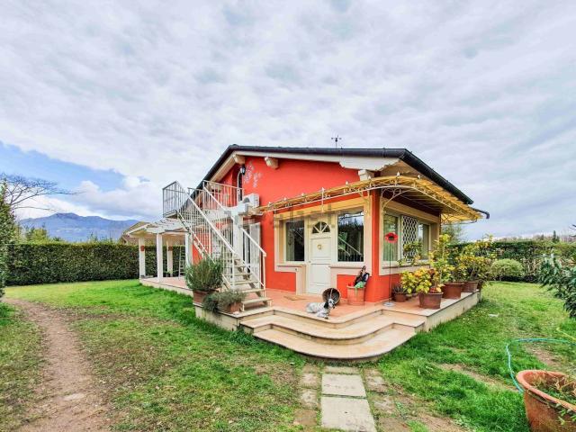 Casa in vendita a Tonfano, Toscana