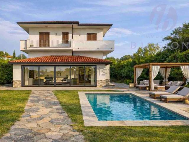 Casa in vendita a Tonfano, Toscana