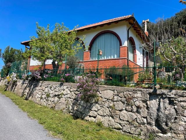 Casa in vendita a Isasco, Finale Ligure
