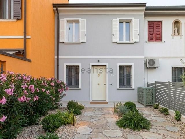 Casa in vendita a Sud, Brenzone