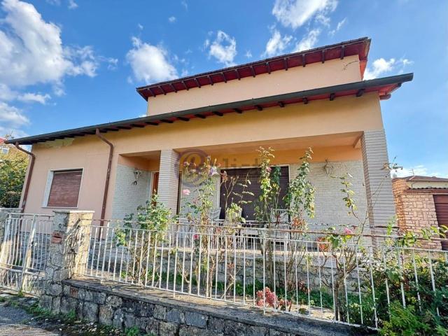 Casa in vendita a Tonfano, Toscana