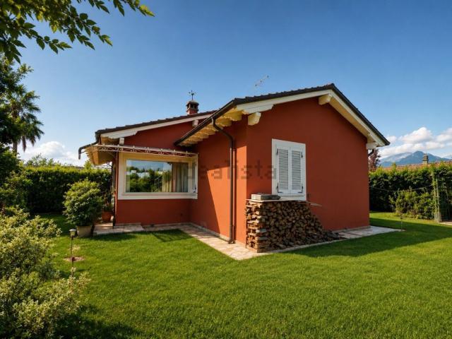Casa in vendita a Tonfano, Toscana