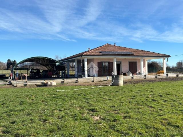Casa in vendita a Piemonte, Novara
