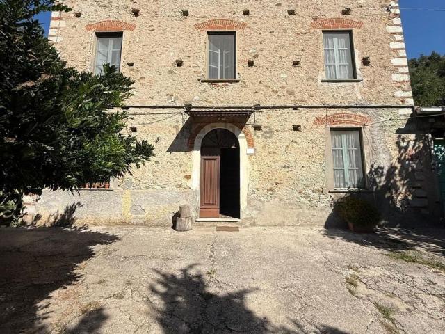 Casa in vendita a Tonfano, Toscana