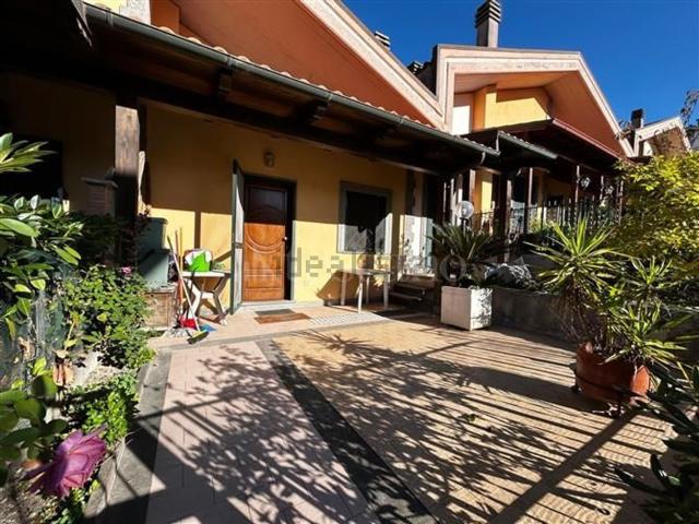Casa in vendita a Falcognana, Roma Capitale