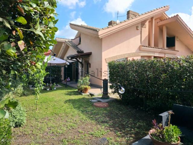 Casa in vendita a Roma Capitale, Lazio