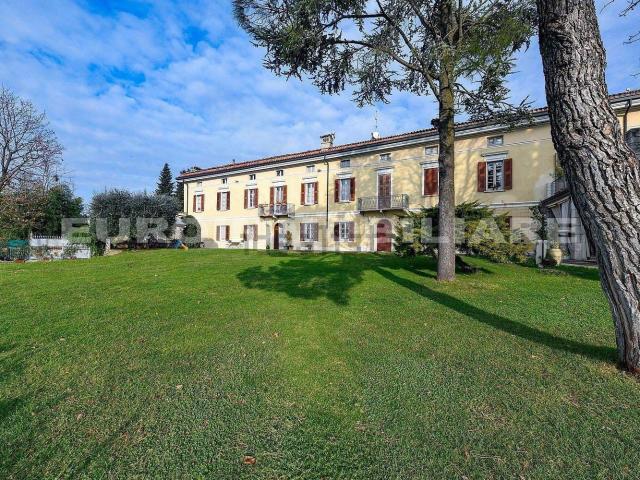 Casa in vendita a Zona Centro, Brescia