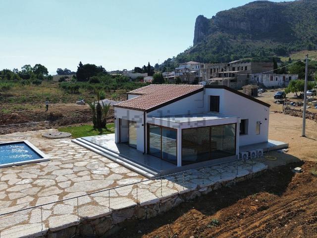Casa in vendita a Castellammare Del Golfo, Sicilia
