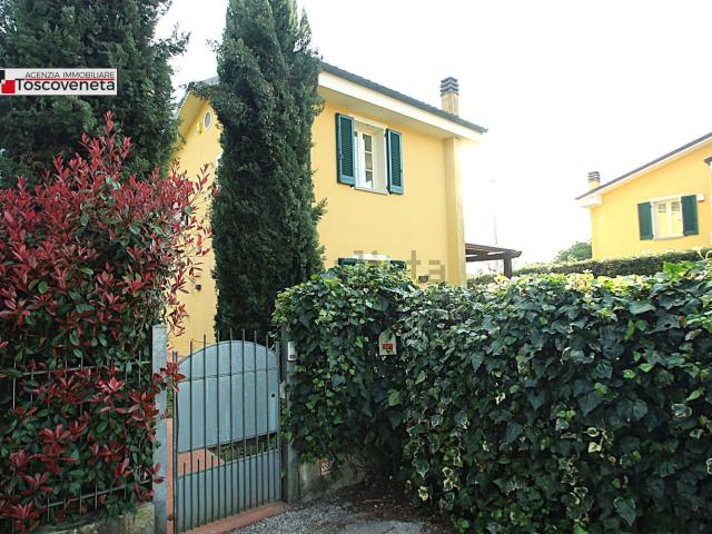 Casa in vendita a Capannori, Toscana
