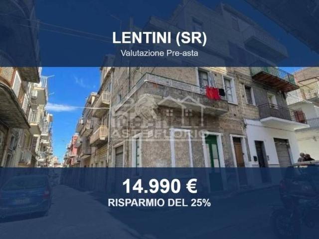 Casa in vendita a Lentini, Siracusa