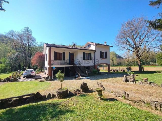 Casa in vendita a Gropparello, Reggio Emilia