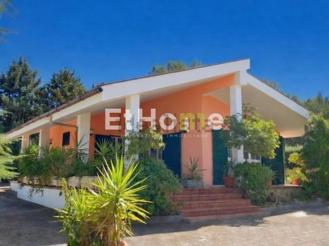 Casa in vendita a Puglia, Barletta-andria-trani