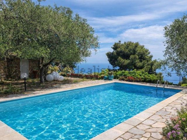 Casa in vendita a Capo Mimosa, Cervo