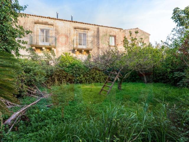 Casa in vendita a Roccazzo, Chiaramonte Gulfi