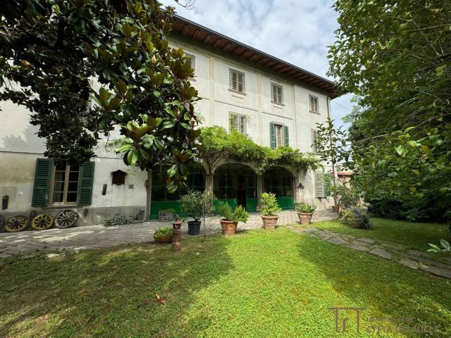 Casa in vendita a Grumello Del Monte, Lombardia