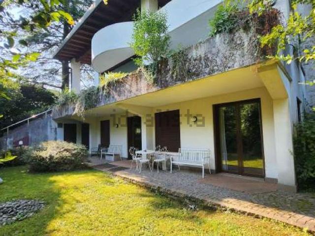 Casa in vendita a Schio, Veneto