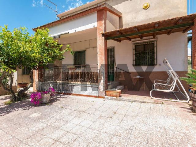 Casa in vendita a Costabaira, Caltagirone