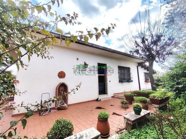 Casa in vendita a Chiaramonte Gulfi, Sicilia