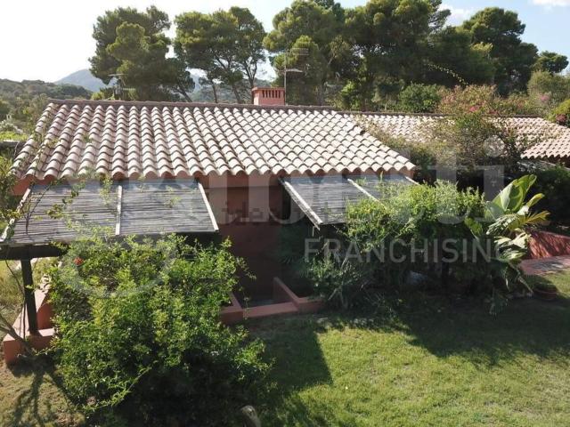 Casa in vendita a Villasimius, Sardigna/Sardegna