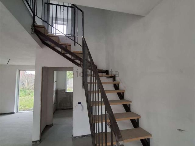 Casa in vendita a Piemonte, Novara