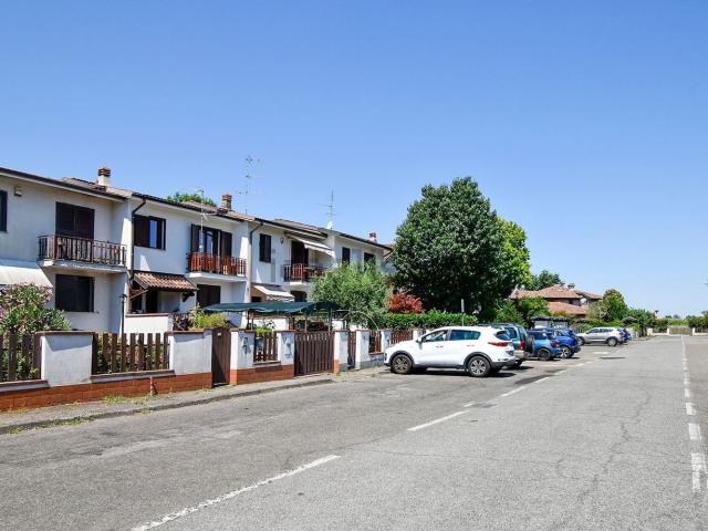 Casa in vendita a Unione dei Comuni I Fontanili, Noviglio