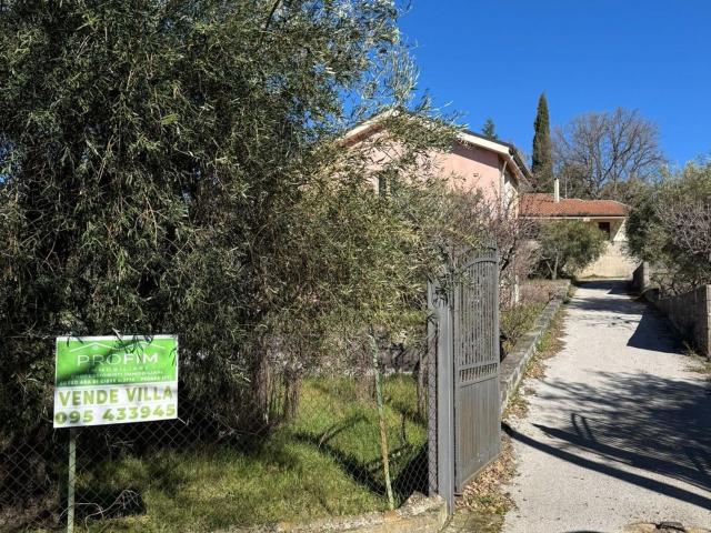 Casa in vendita a Rocca, Ragalna