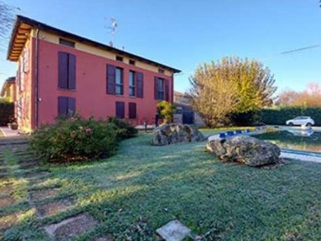Casa in vendita a Tre Olmi, Modena