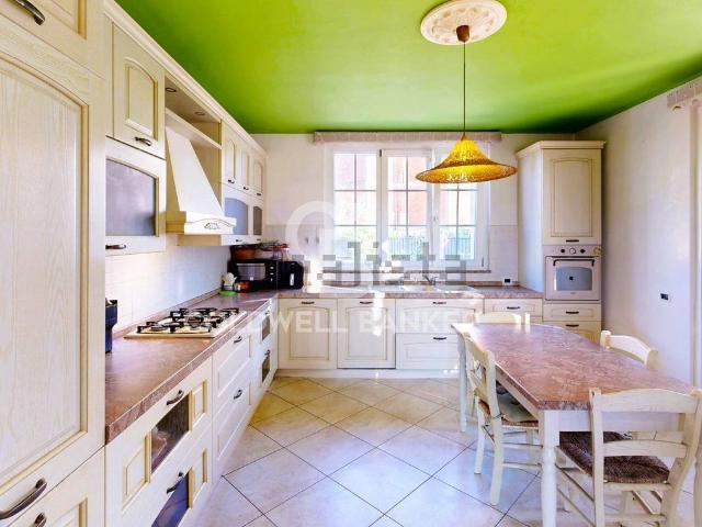 Casa in vendita a Vigevano, Lombardia