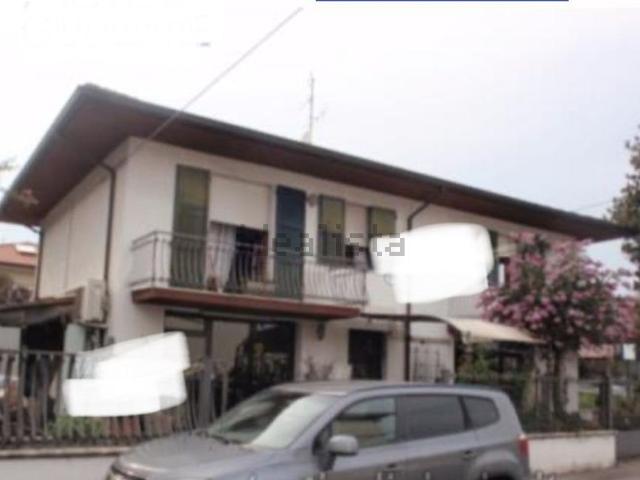 Casa in vendita a Rimini, Reggio Emilia