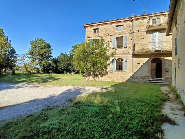 Casa in vendita a Colli al Metauro, Marche