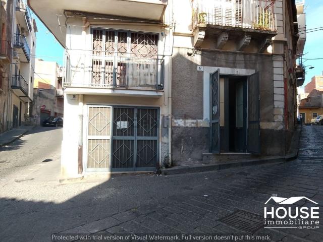 Casa in vendita a Paternò, Sicilia