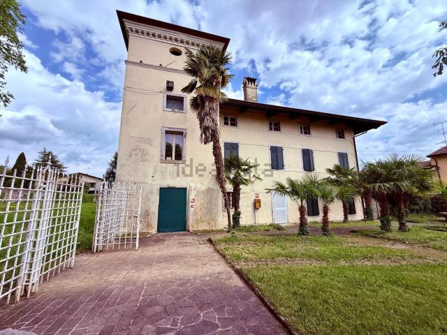 Casa in vendita a Borgo Castello, Gorizia