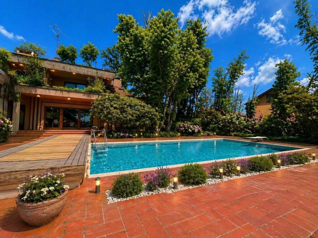 Casa in vendita a Mediglia, Lombardia