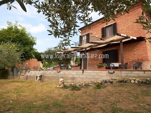 Casa in vendita a La Collina, Chiusi Città