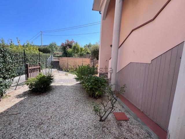 Casa in vendita a Rio, Toscana