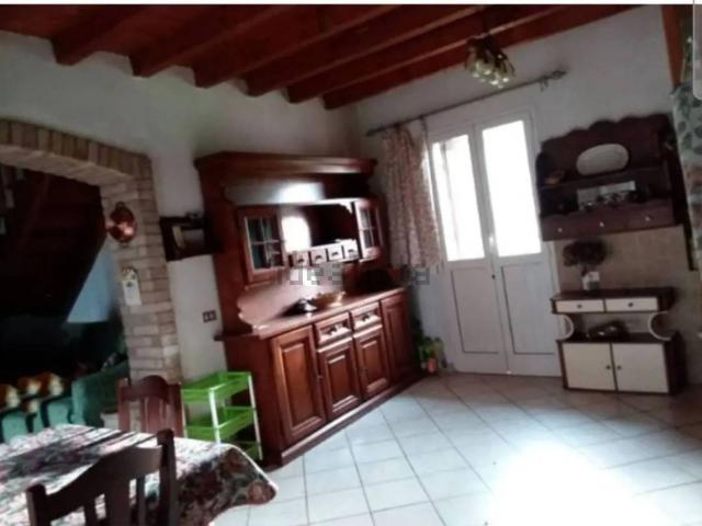 Casa in vendita a Unione dei comuni del Distretto Ceramico, Montefiorino
