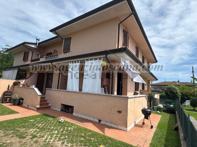 Casa in vendita a Tonfano, Toscana