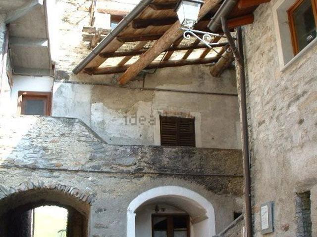 Casa in vendita a Spriana, Lombardia