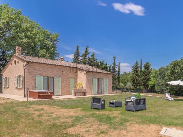 Casa in vendita a Marche, Macerata