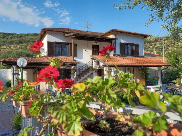 Casa in vendita a Diano San Pietro, Liguria