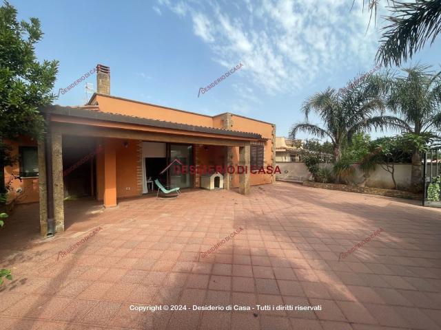 Casa in vendita a Carini, Sicilia
