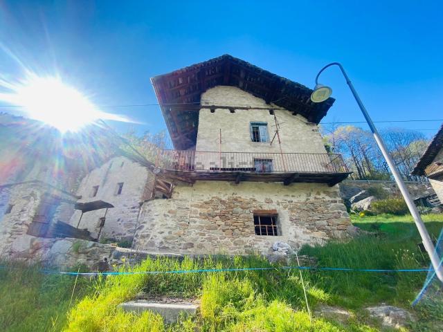 Casa in vendita a Fontainemore, Aosta