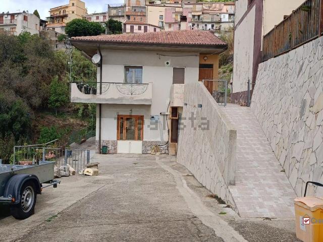 Casa in vendita a Alì, Sicilia